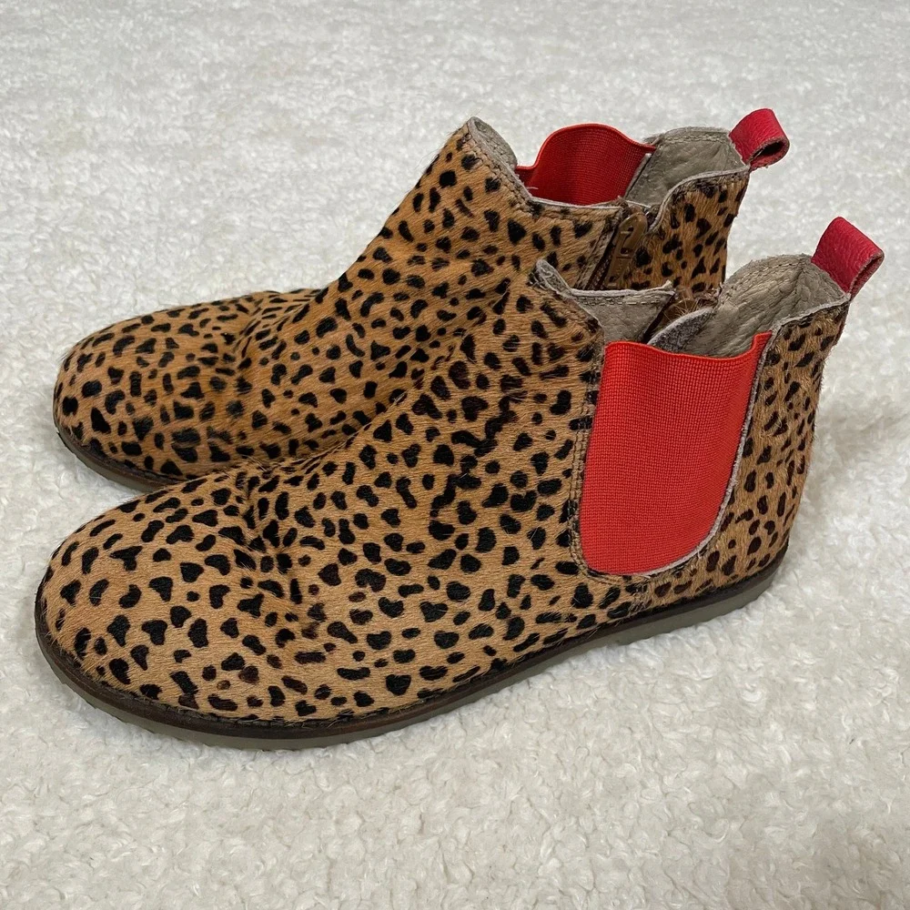 Boden Leopard Print Calf‎ Hair Chelsea Boots Red Elastic Zip Up EU 38 US 7